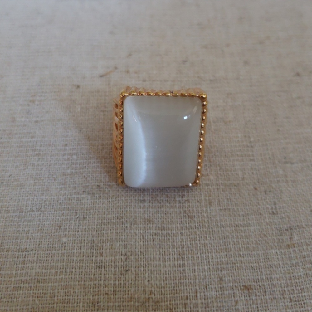 Gold Statement Ring - Picture 2 of 6